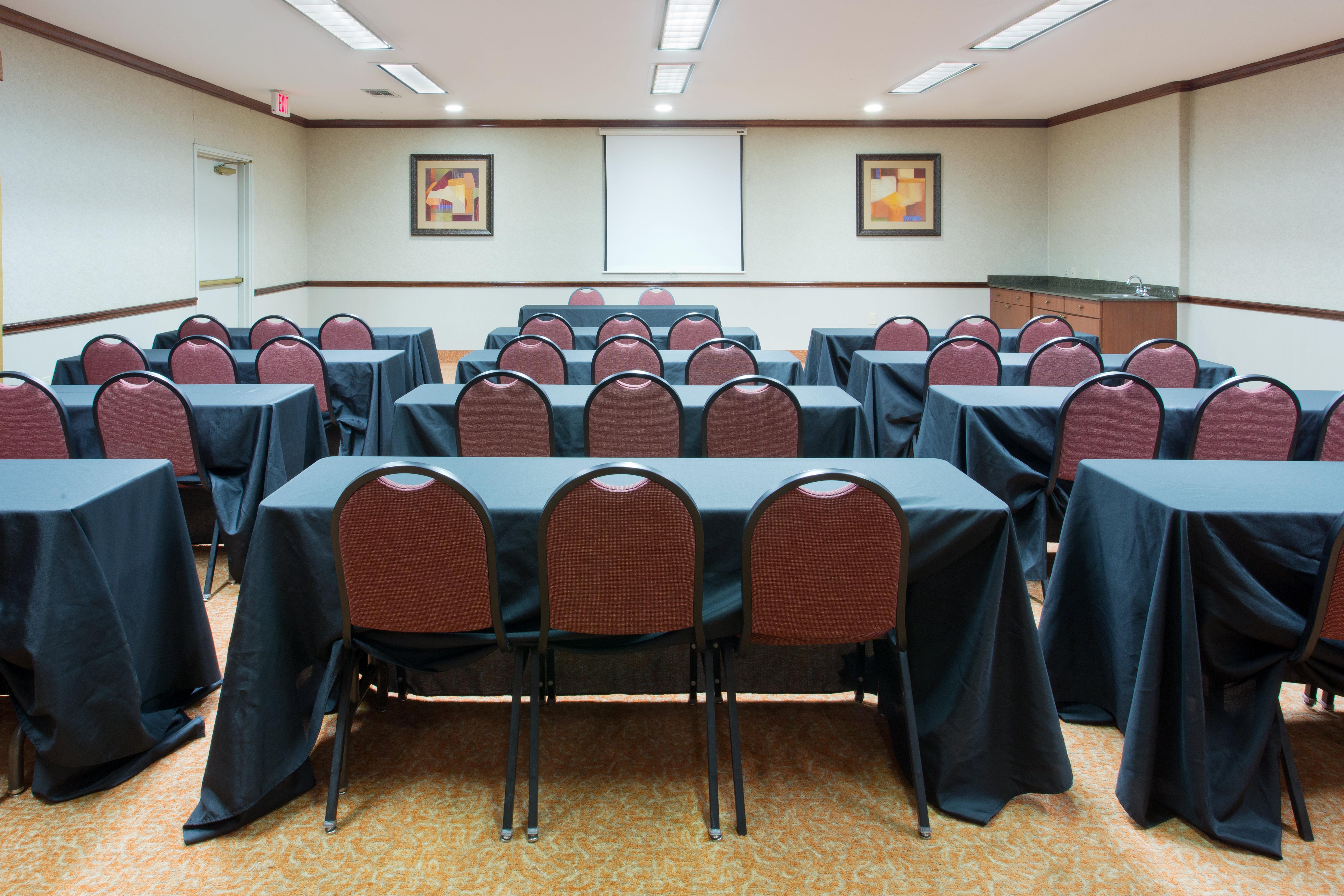 Holiday Inn Express & Suites Dallas - Duncanville By Ihg Exterior foto