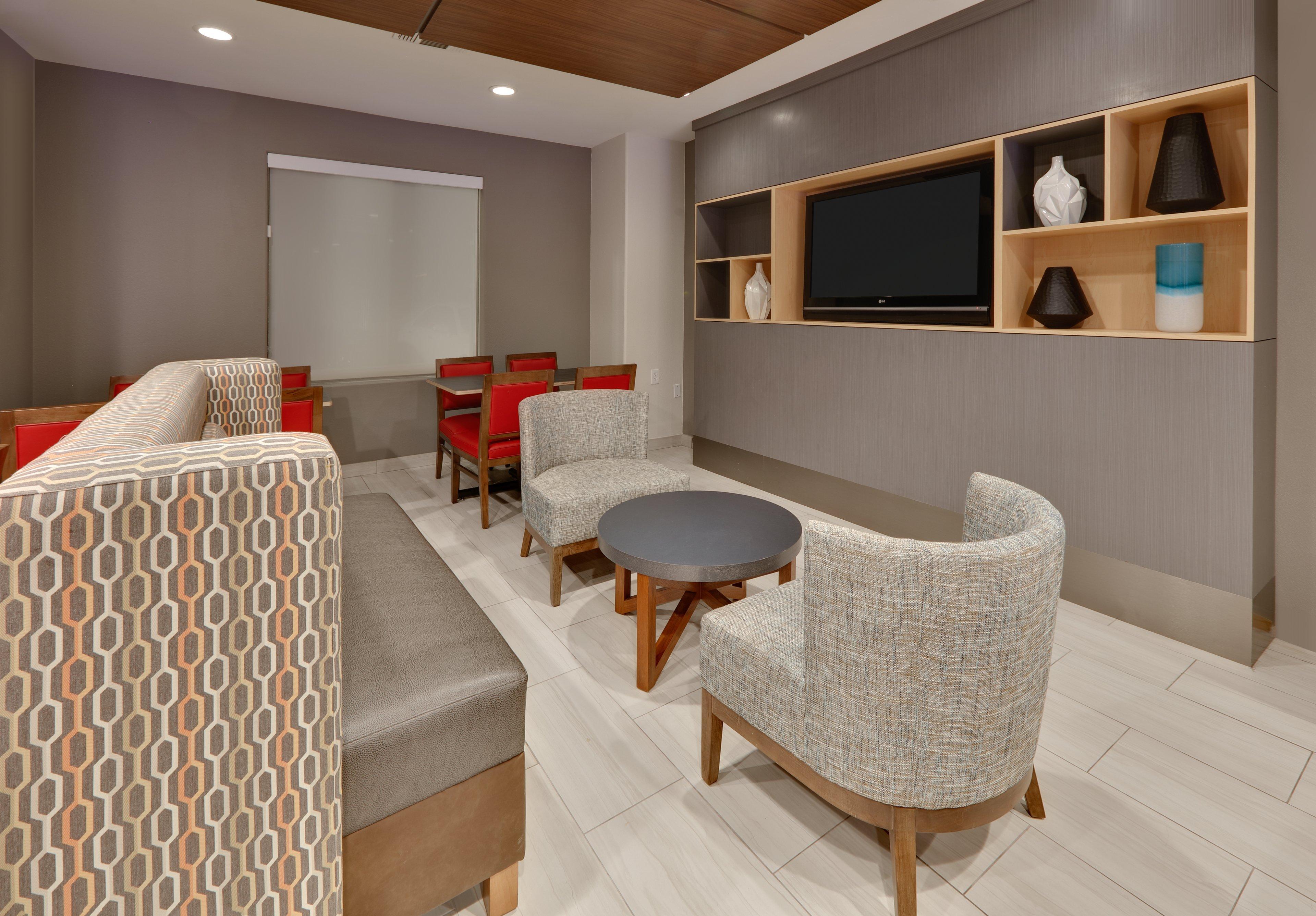 Holiday Inn Express & Suites Dallas - Duncanville By Ihg Exterior foto