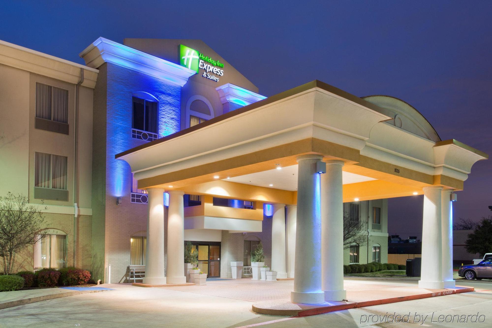 Holiday Inn Express & Suites Dallas - Duncanville By Ihg Exterior foto