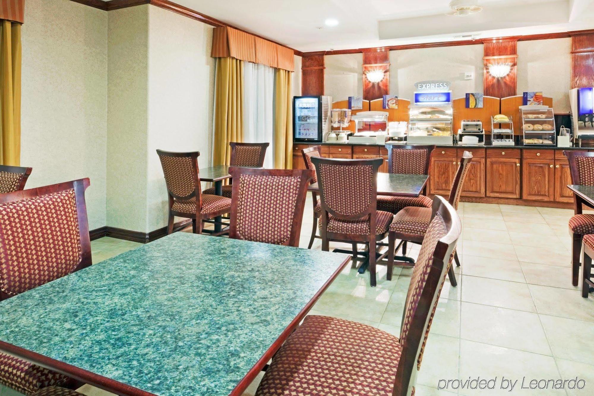 Holiday Inn Express & Suites Dallas - Duncanville By Ihg Restaurante foto
